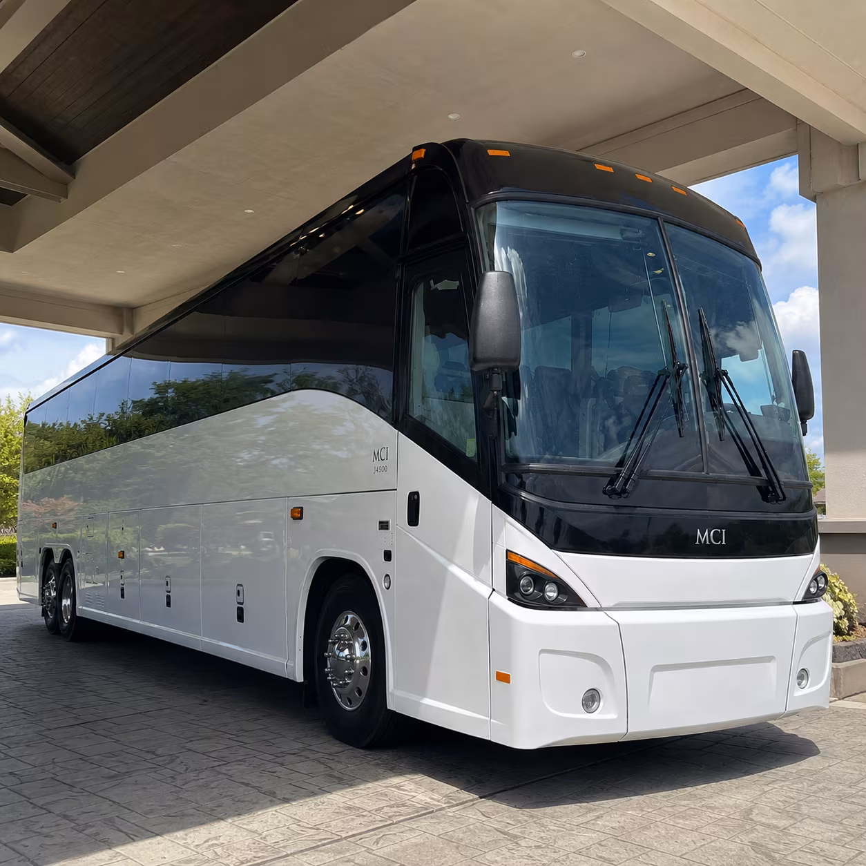 charter bus transfers between worcester and boston logan international airport