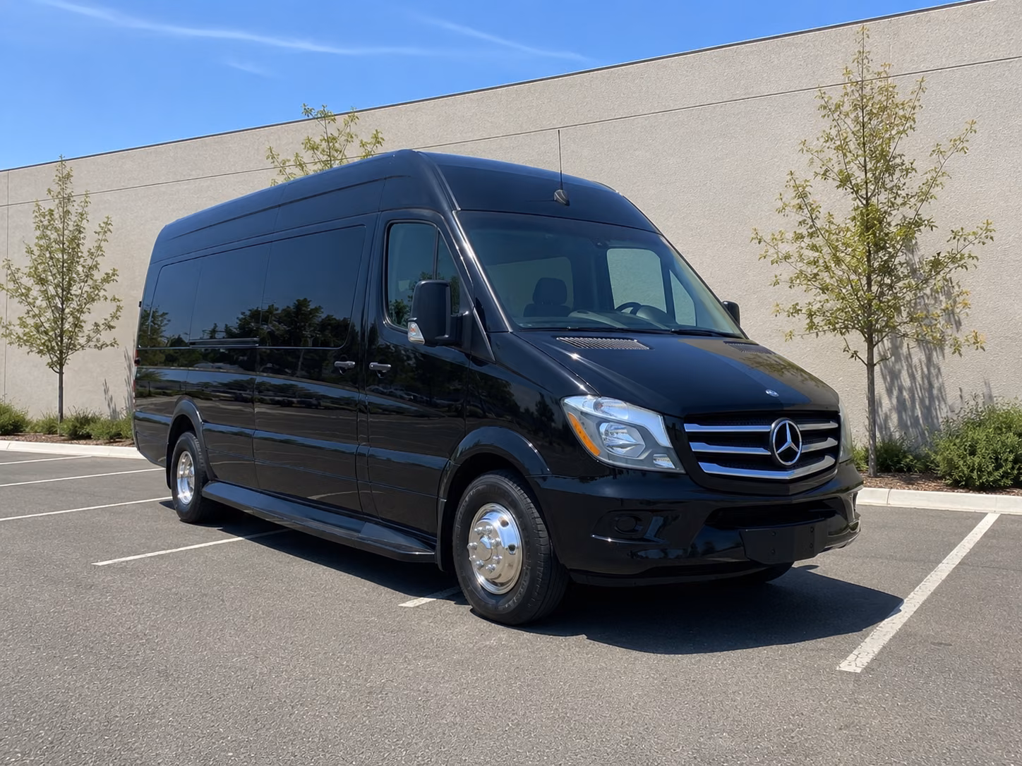 worcester airport transportation onboard seating